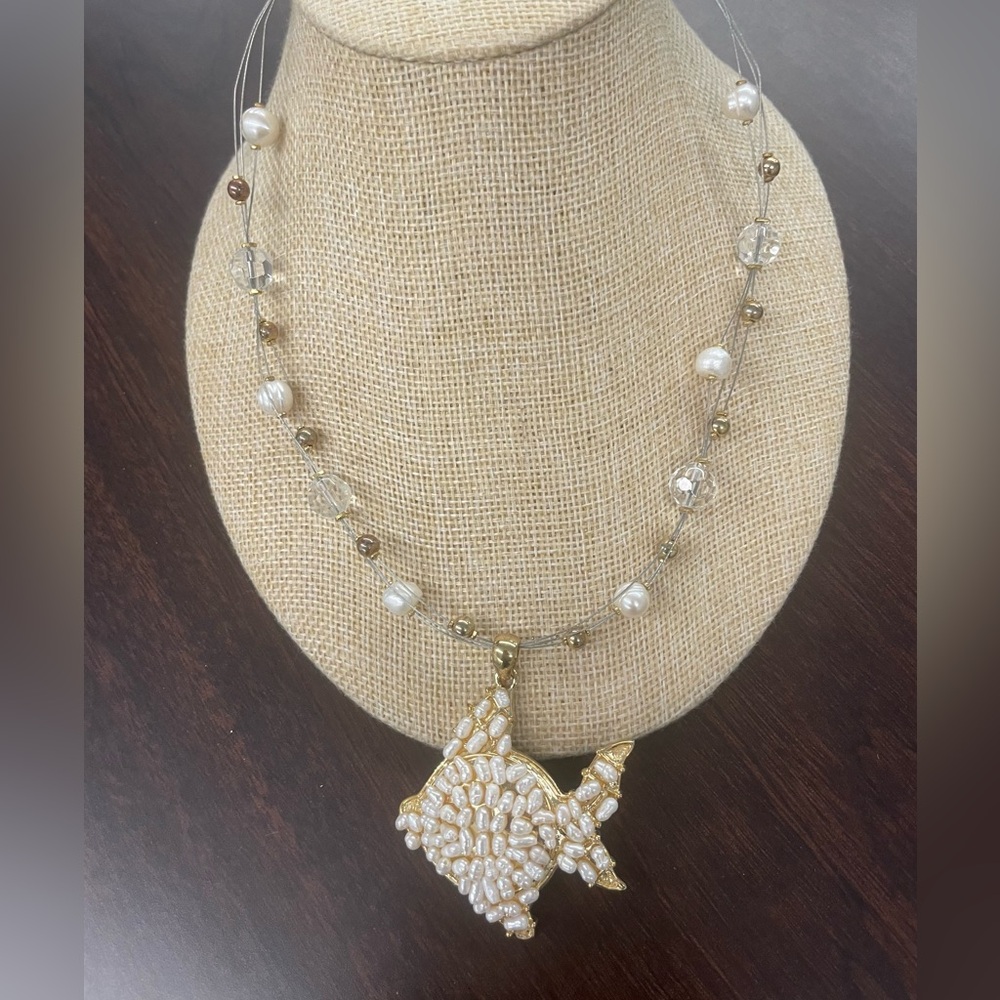 NWOT Fish Pearl Necklace